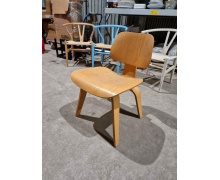 Стул Eames Plywood DCW Chair